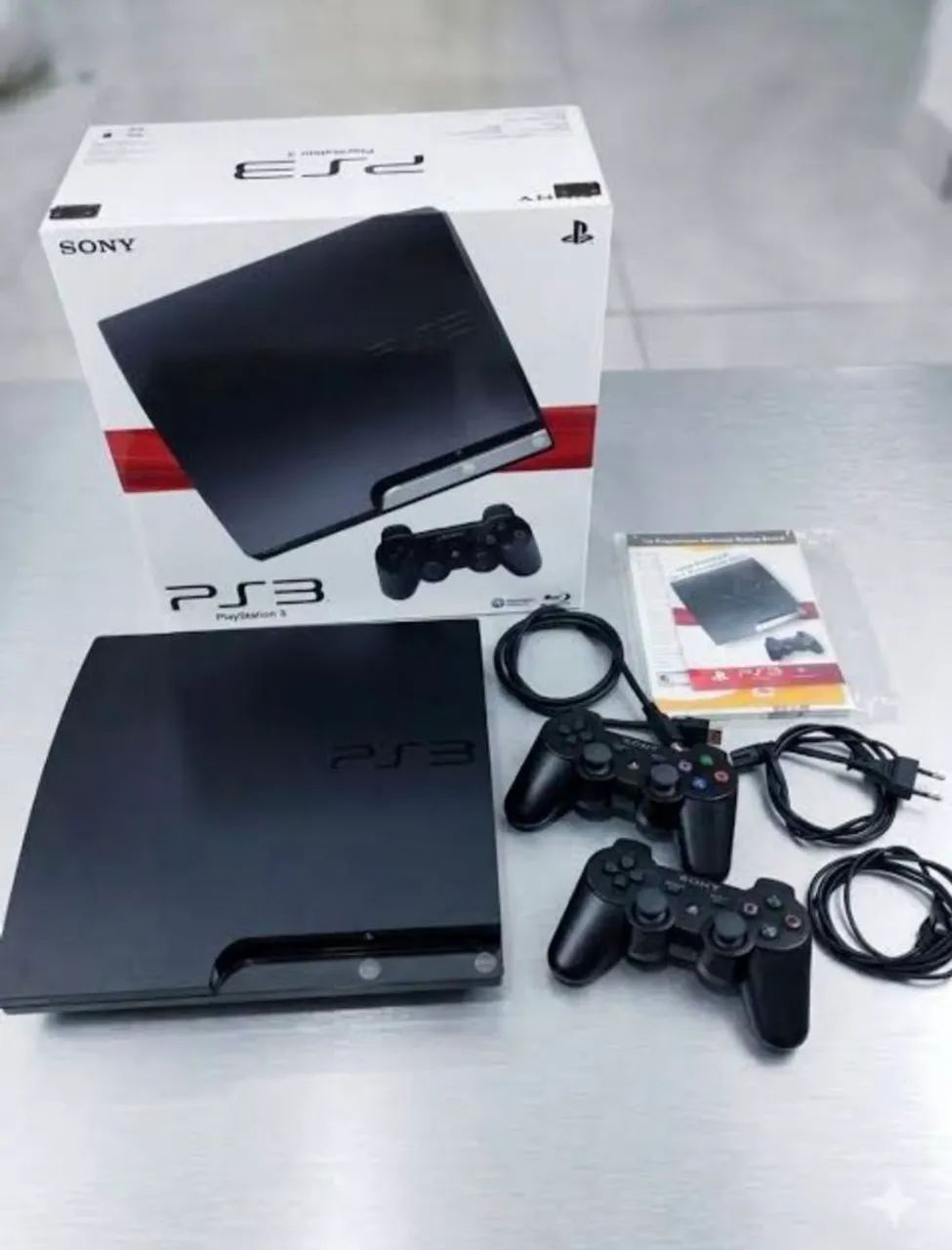 Playstation 3 slim 160GB completo com 2 controles e 7 jogos