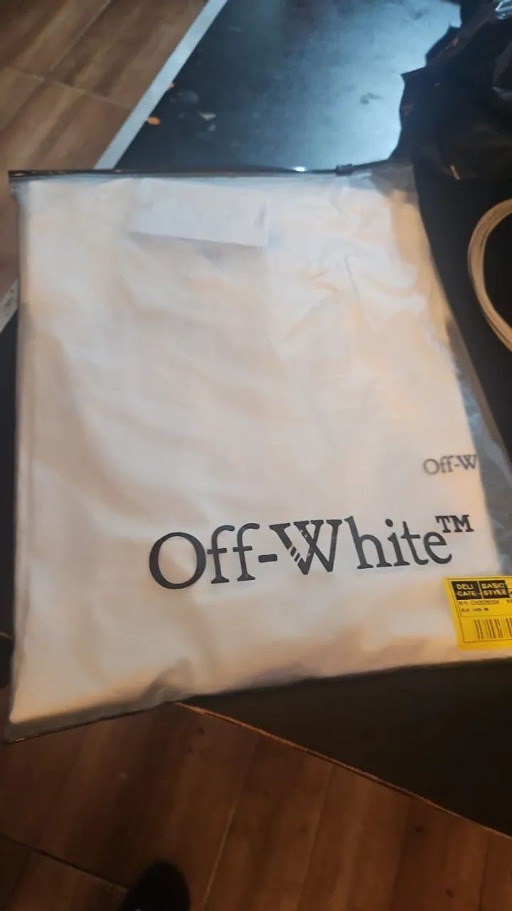 camiseta off white  - Foto 2