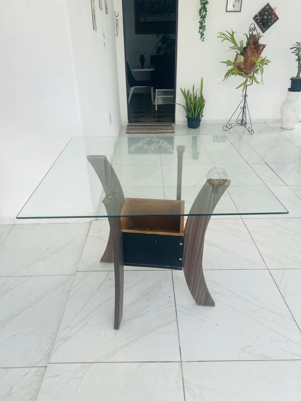 MESA DE JANTAR COM TAMPO DE VIDRO - Foto 5