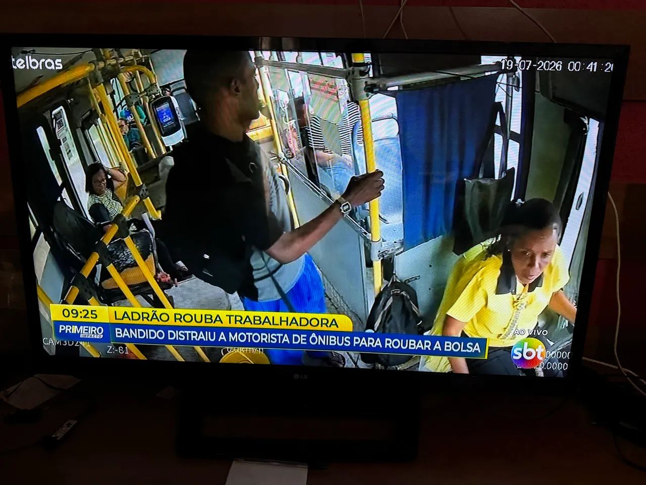 TV 47 LED LG **NAO É SMART** - Foto 4
