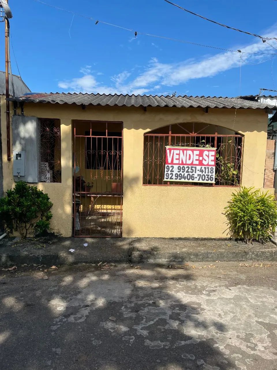 Casa bem localizada 