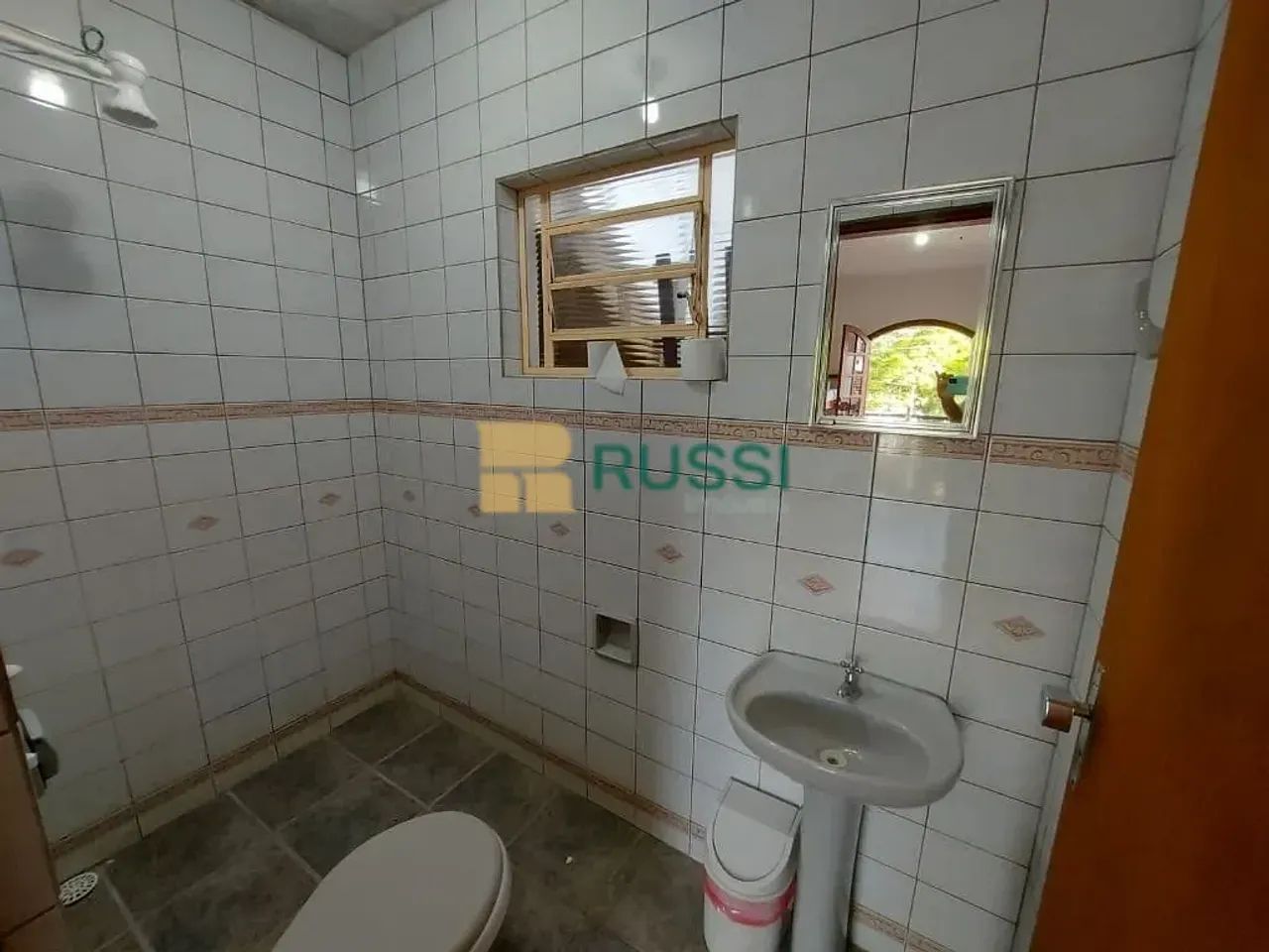 Pousada com 5 dormitórios e restaurante à venda, com 452 m² no Centro em Jambeiro/SP - Foto 3