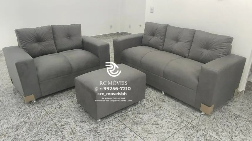 Sofá 2 e 3 lugares com Puff Material suede D33 Confortável Direto da Fábrica - Foto 2