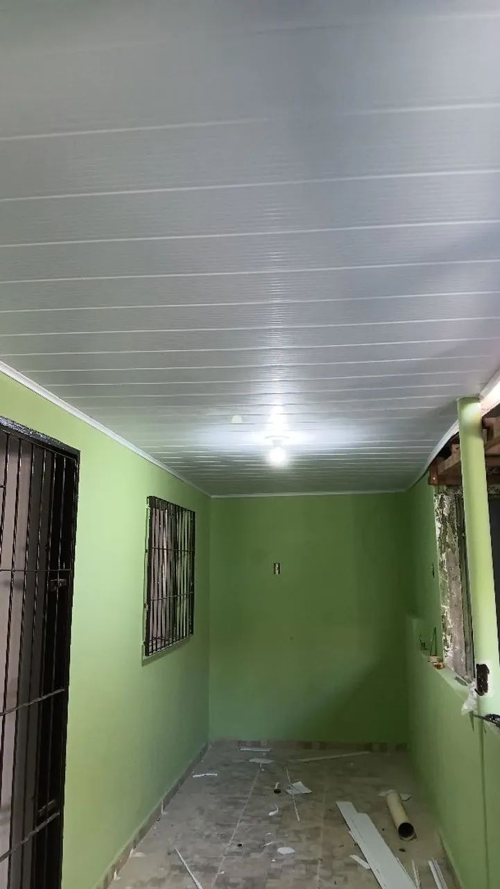 Forro de pvc e portas de madeira - Foto 3