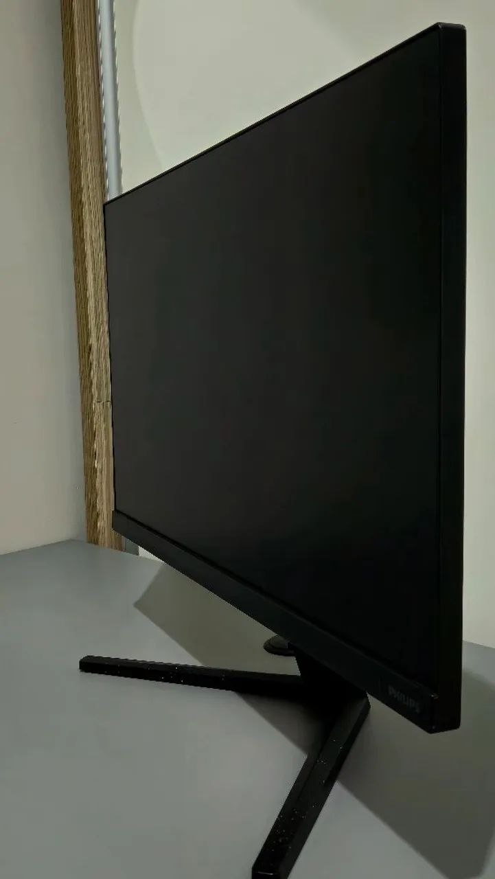 Monitor Philips Evnia 24", 180hz ?