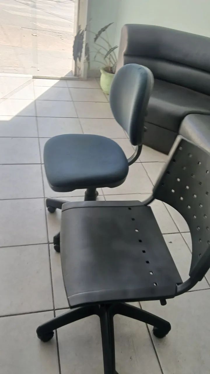 Excelente cadeiras,valor das 2. - Foto 3
