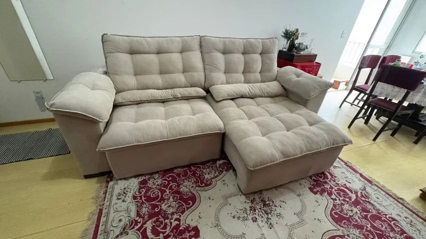 Sofá retrátil gigante