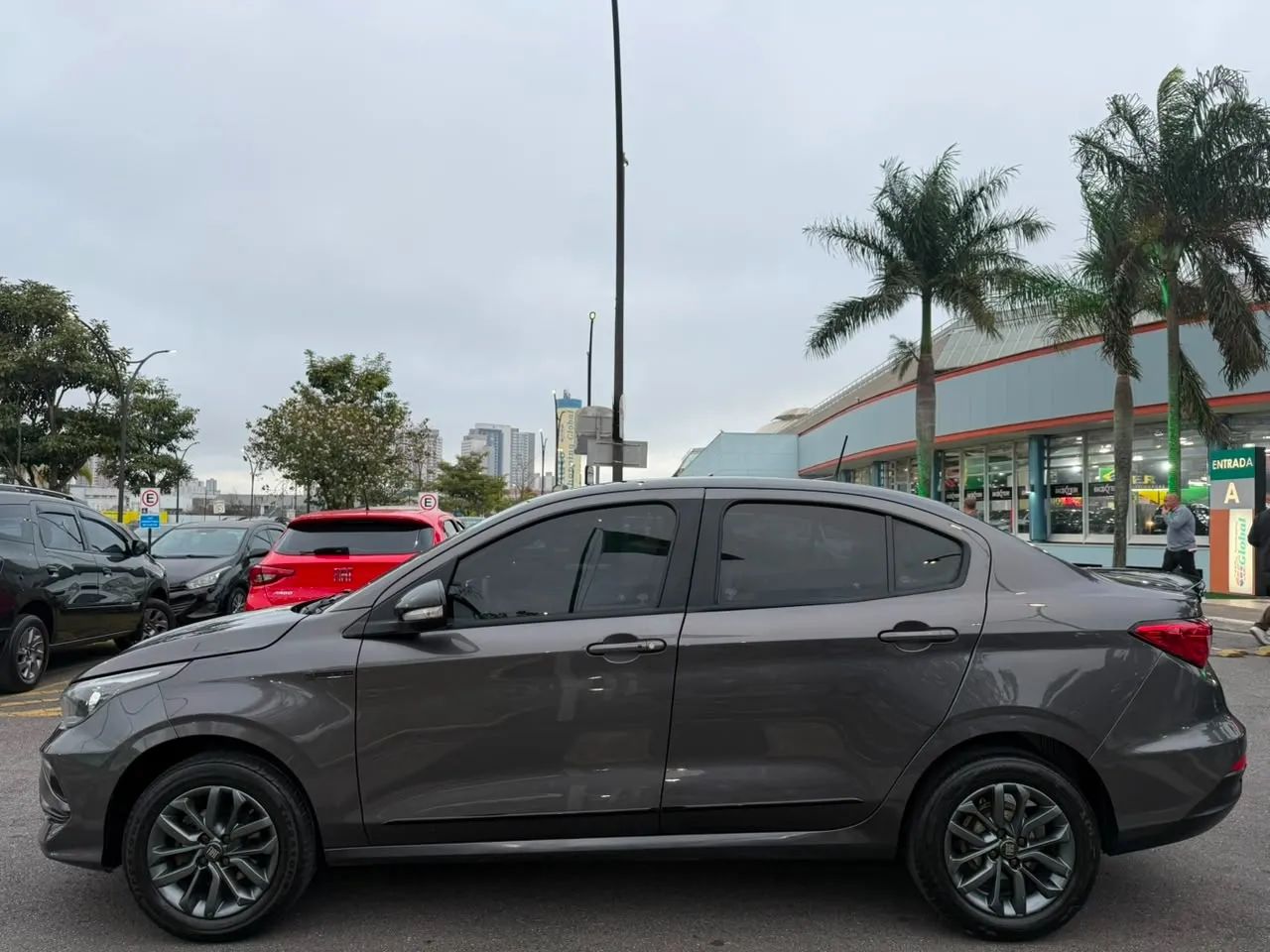 Fiat Cronos Drive 1.3 8V Flex 2022 - Foto 4
