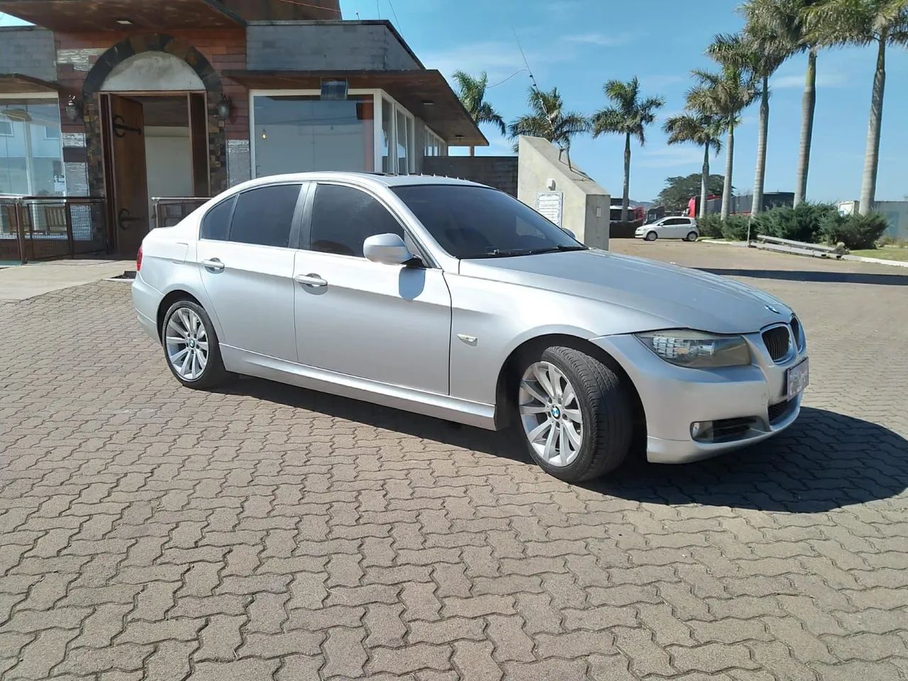 BMW 325I A 2009 2009