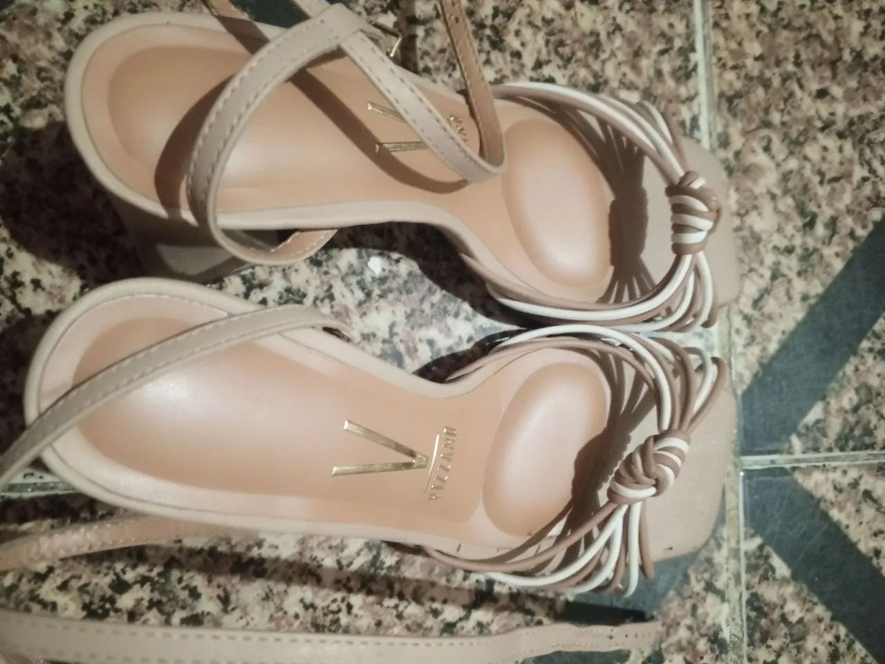Sandália plataforma. - Foto 2