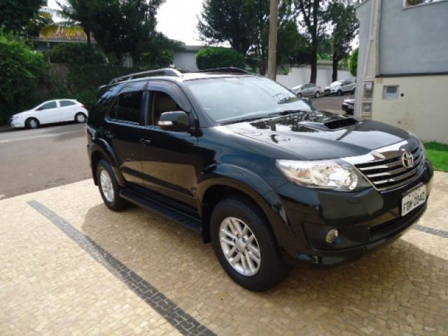 Toyota hilux sw4 3.0 srv 4x4 16v turbo intercooler diesel 4p automatico - Foto 2