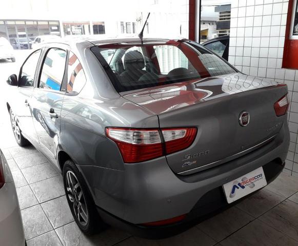 Grand Siena Essence Dualogic 1.6 - Foto 2