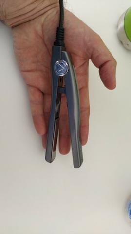 Prancha Chapinha Mini Lizze Nano Titanium nova - Foto 2