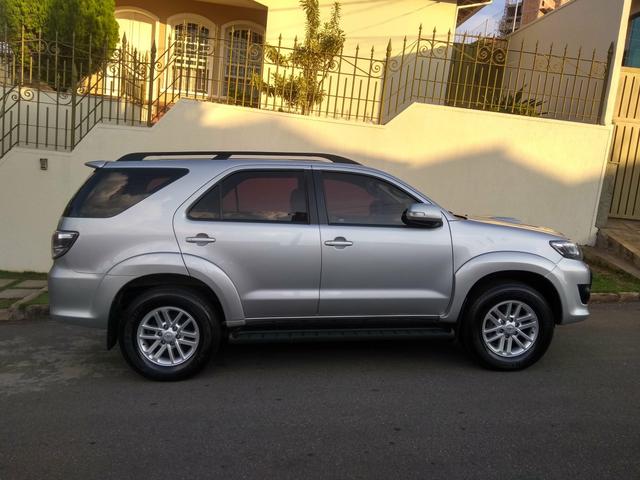 Toyota SW4 7lugares - Foto 4