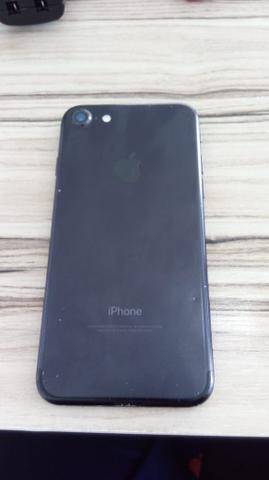 Iphone 7 black 128 gb - leia o anúncio