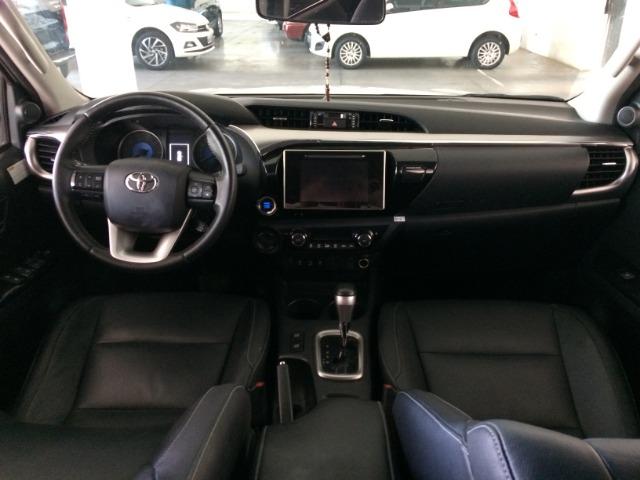 Toyota Hilux SRX 2.8 4x4 Diesel Automática - Foto 8
