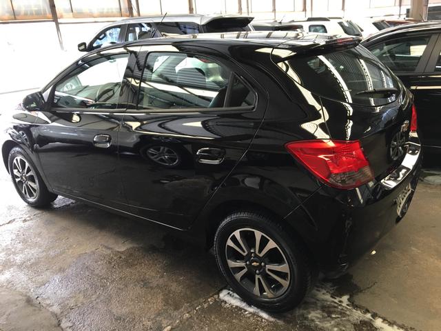 Onix 1.4 ltz 2016/2016 Automatico preto - Foto 3
