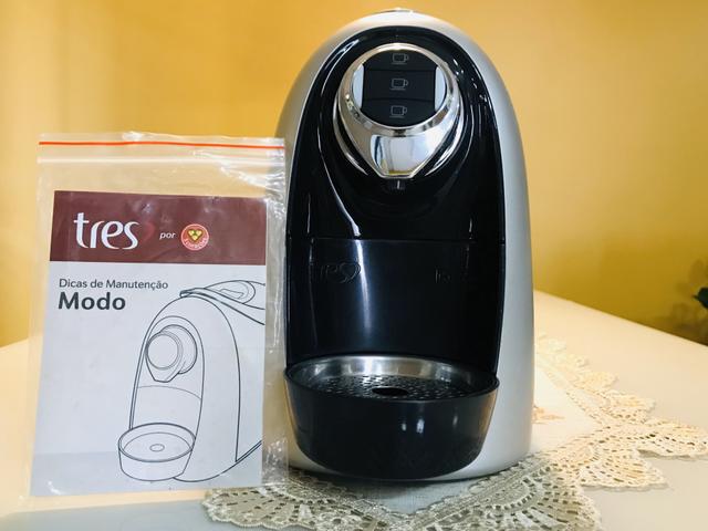 Cafeteira TRÊS corações