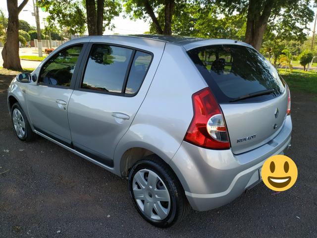 Sandero Privilege 1.6 (8V) - Foto 9