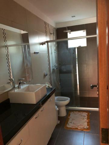 Lindo sobrado com 04 quartos sendo 2 suítes - Piscina aquecida - Foto 5
