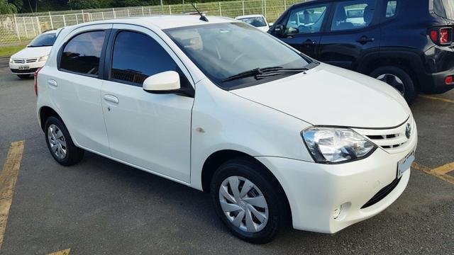 Toyota Etios SX 2017 TOP automático + carro muito novo + promoção 39.900