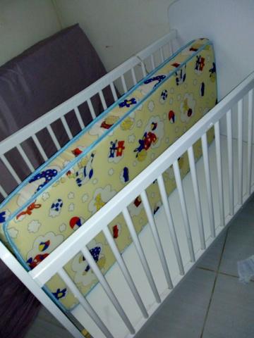 Berço + kit príncipe