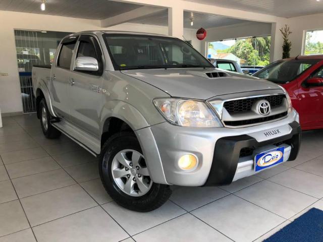 Toyota Hilux CD 4X4 SRV