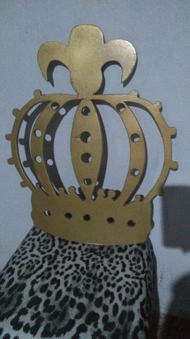 Coroa para decoração de aniversário