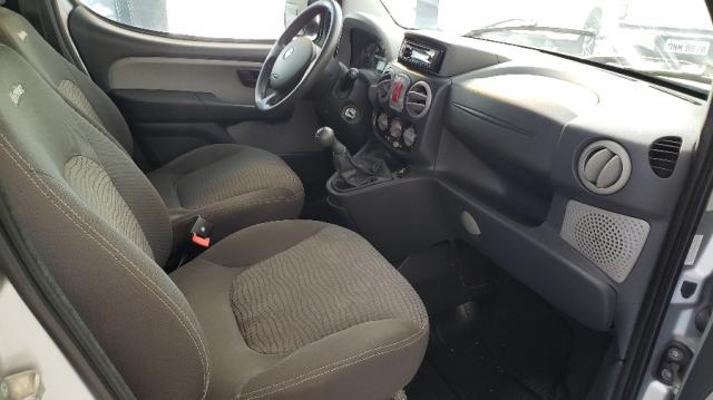 Doblo adventure 1.8 - Foto 9
