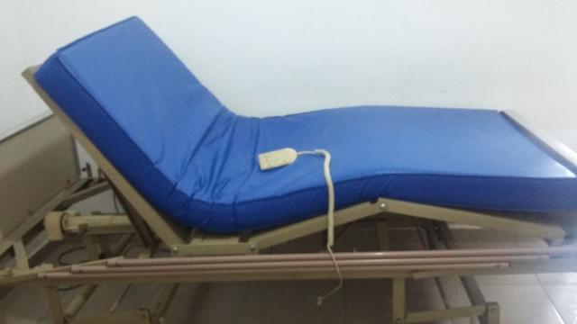 Cama hospitalar elétrica - Venda - Foto 5