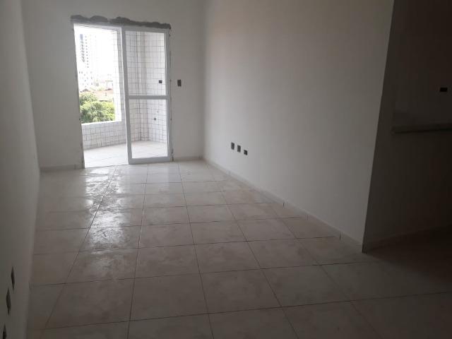 Apartamento, 1 Dormitório sendo suíte, 100 metros da Praia, Praia Grande SP