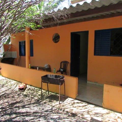 Ranchinho simples p finais de semana na região de três marias !!. Exelente p confinamento