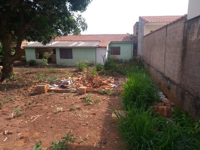 Vende-se Casa no Centro de Carlópolis PR - Foto 4