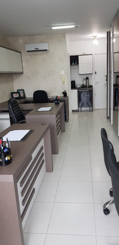 Excelente Sala Comercial Mobiliada, com 1 Vaga, no centro! - Foto 11