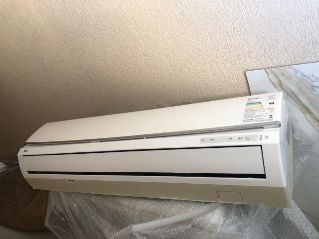 Ar condicionado semi novo