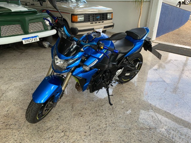 SUZUKI GSR750 GASOLINA AZUL 2016