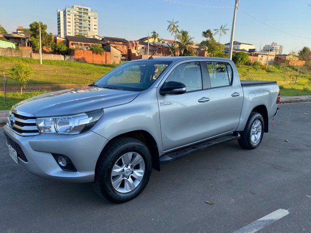 HILUX SR 4X4 AUTOMÁTICA