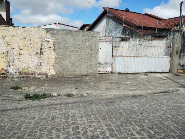 VENDE-SE TERRENO NO BAIRRO SANTA CRUZ