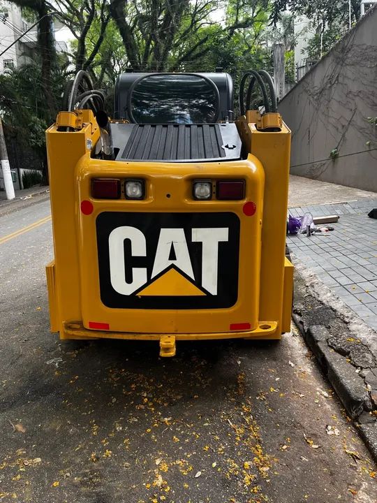 Mini Carregadeira e Mini escavadeira disponível para locação  - Foto 5