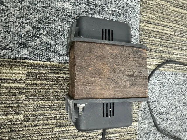 Transformador 220 / 110 funcionando perfeitamente - Foto 2