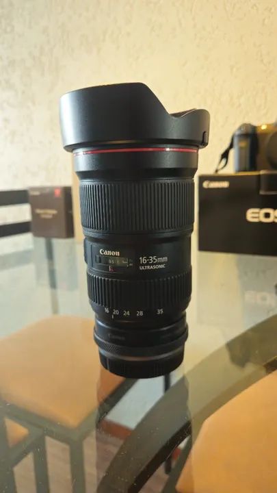 Lente Canon EF 16-35mm F/2.8 L III USM com Adaptador RF/EF
