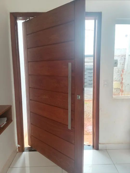 Porta de madeira maciça para área externa - Foto 3