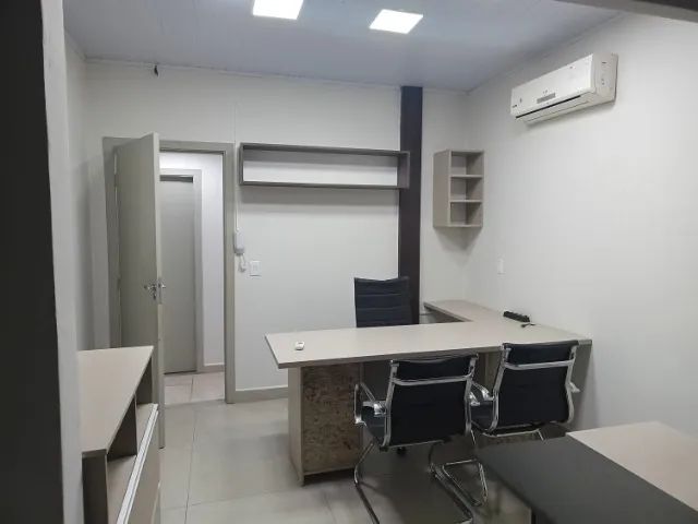 Salas b. Brasil, mobiliadas, próx forum, sem fiador, locação ou parceria