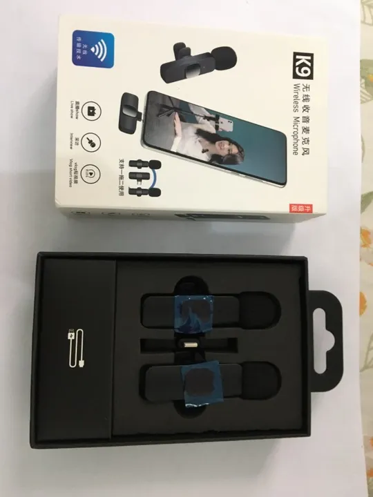 microfone de lapela com dois microfones