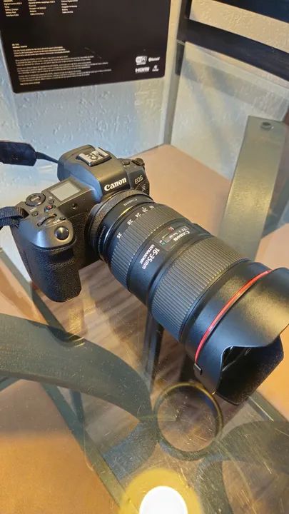 Lente Canon EF 16-35mm F/2.8 L III USM com Adaptador RF/EF - Foto 3