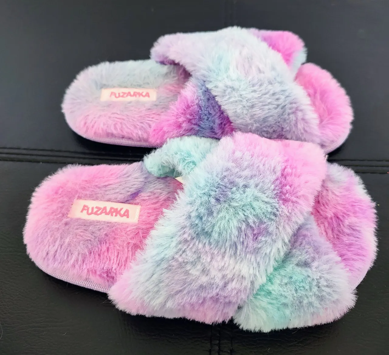 Pantufa slide Fuzarka pelinho Tie Dye tamanho 29/30