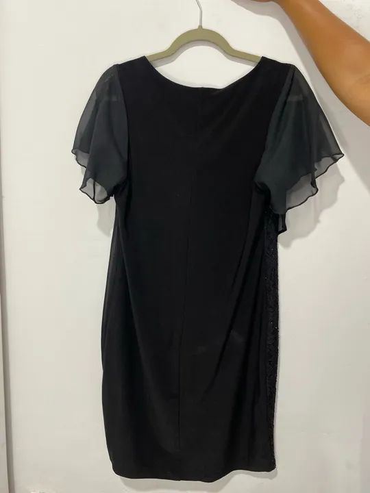 Vestido preto com renda e detalhes em pedrarias - Foto 5
