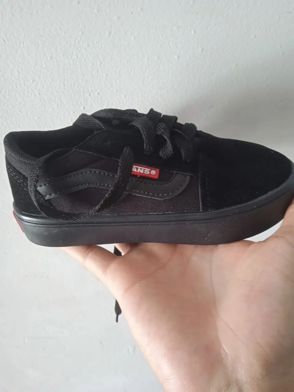 Tênis infantil vans.