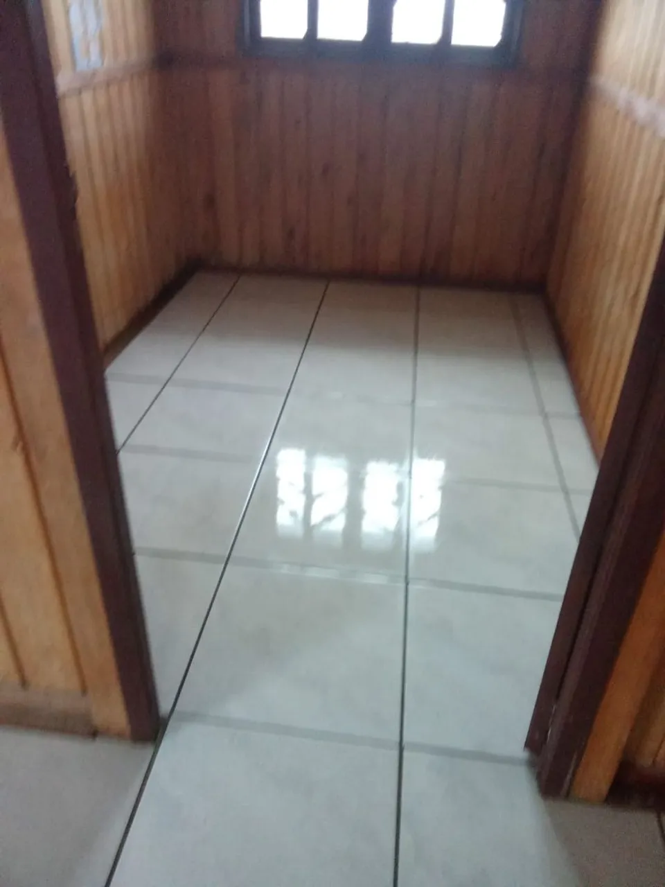 Alugo casa