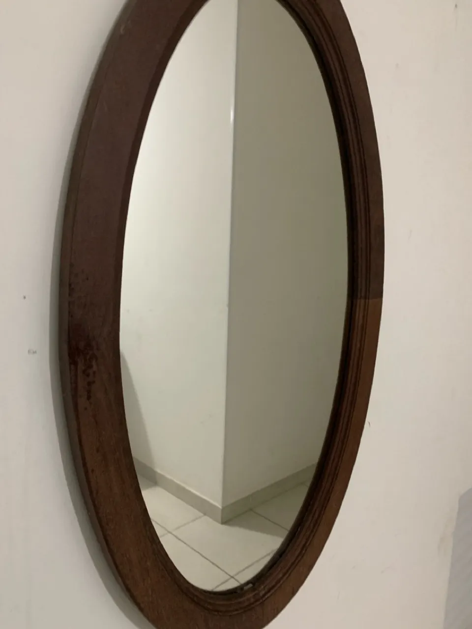 Espelho Oval de Madeira para Decoração